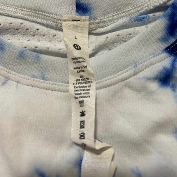 Women’s Lululemon Train To Be Short Sleeve. Size: Large. - Picture 5 of 11